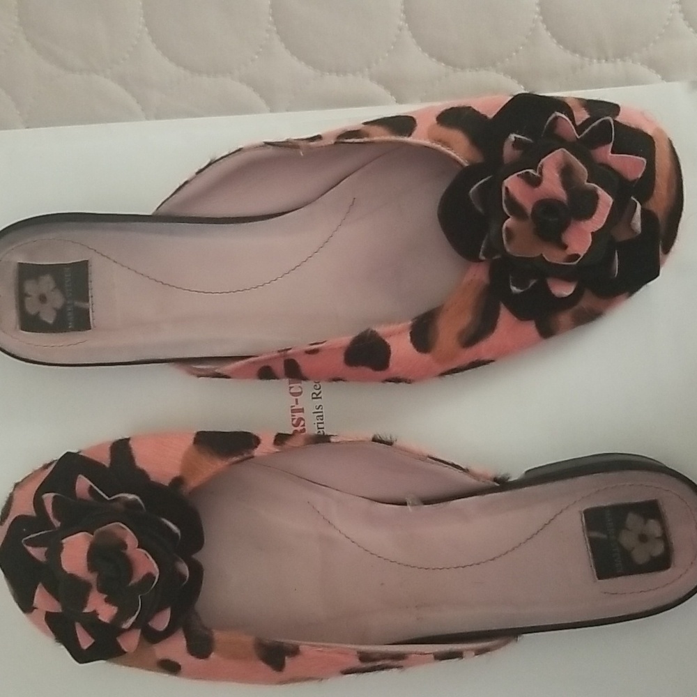 Sandals - Picture 3 of 3